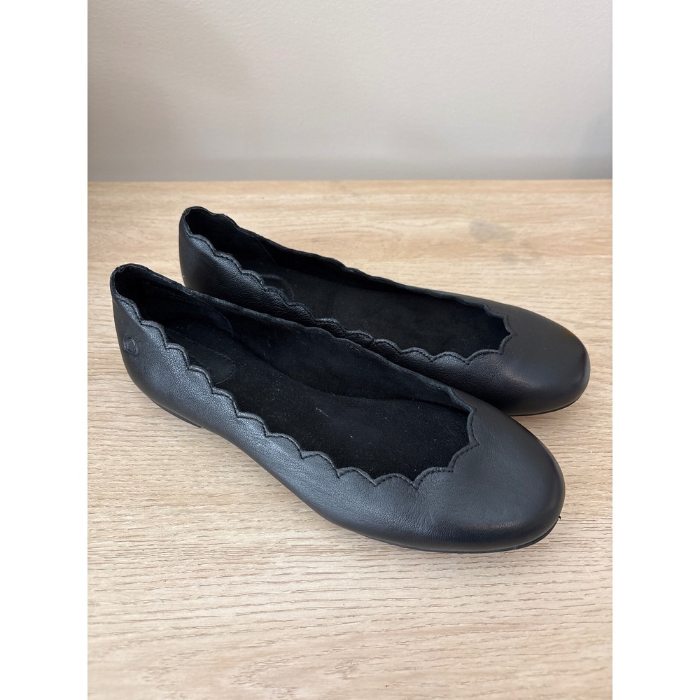 Born Allie Womens Black Leather Scalloped Ballet Flats Comfort Shoes Size 7M